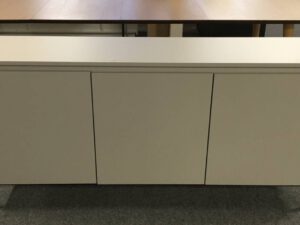 Dressoir 3 deurs (schade blad)