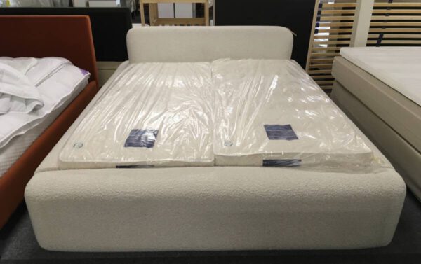 Ledikant Bouclé 160x200cm (excl. bodem/matras)