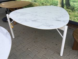 Tuintafel driehoek 150cm