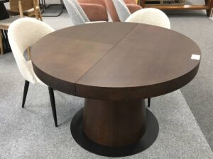 Eetkamertafel uitschuifbaar