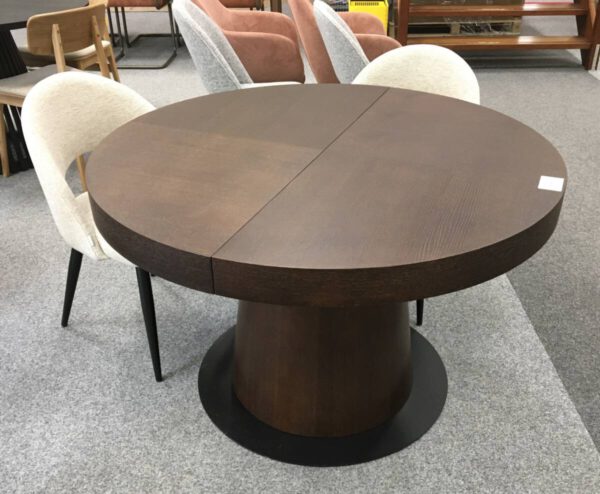 Eetkamertafel uitschuifbaar