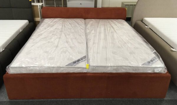 Bedframe terracotta 180x200cm (excl. bodem/matras)