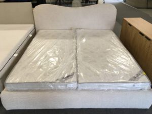 Bedframe Bouclé 180x200cm + bodem (excl. matras)
