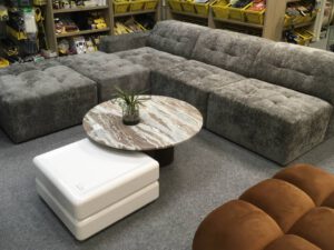 Cosmopolitan Design Chicago Hoekbank met Chaise Longue Links