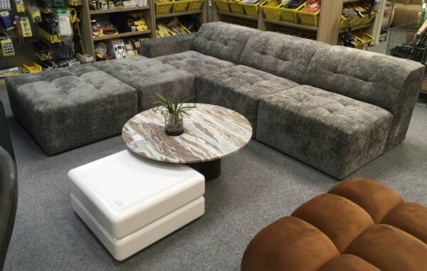 Cosmopolitan Design Chicago Hoekbank met Chaise Longue Links