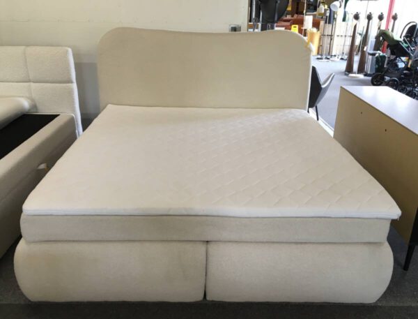 Boxspring bouclé Ivoor 180x200cm