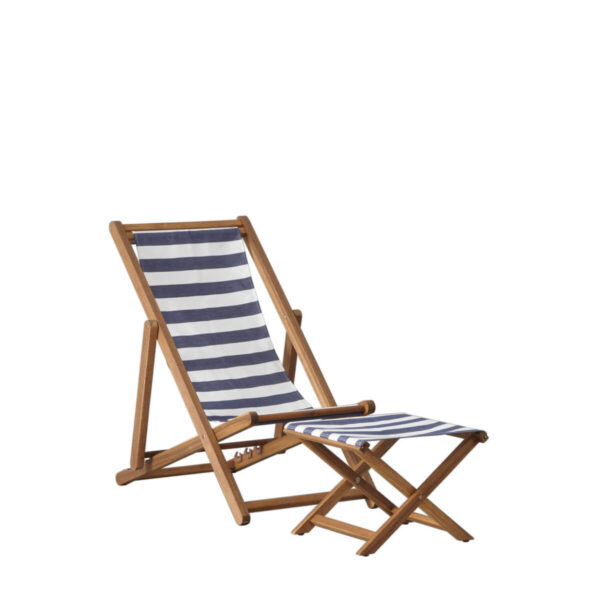 Strandstoel met voetenbank blauw gestreept