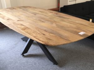 Eetkamertafel 240cm