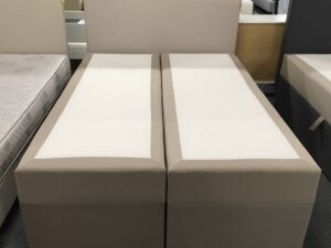 Boxspring met opbergfunctie 140x200cm (kleurverschil)