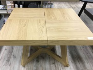 Eetkamertafel uitschuifbaar