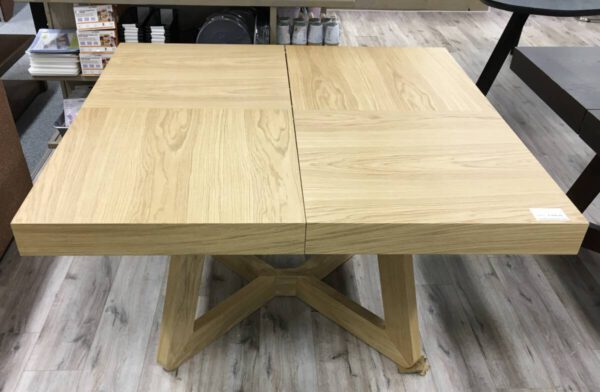 Eetkamertafel uitschuifbaar