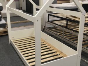 Bedhuis + rolbodem 90x200cm (excl. matras)