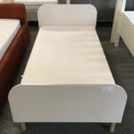 Bed + bodem 90x200 cm (excl. matras)